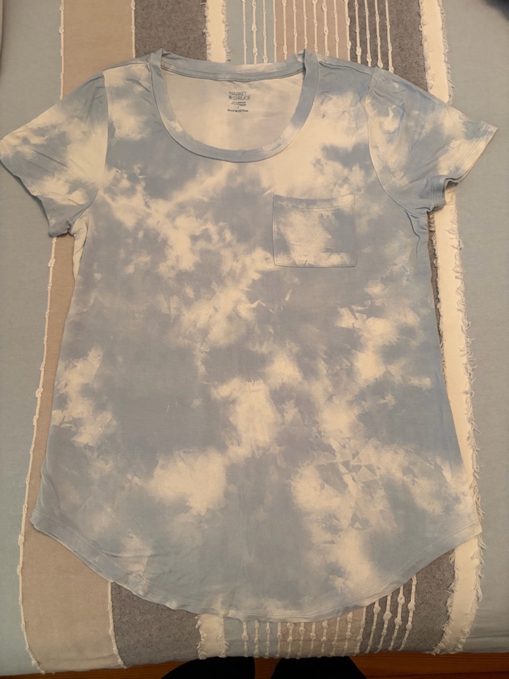 Market & Spruce Light Blue and White Tie-Dye Short Sleeve Pocket Tee